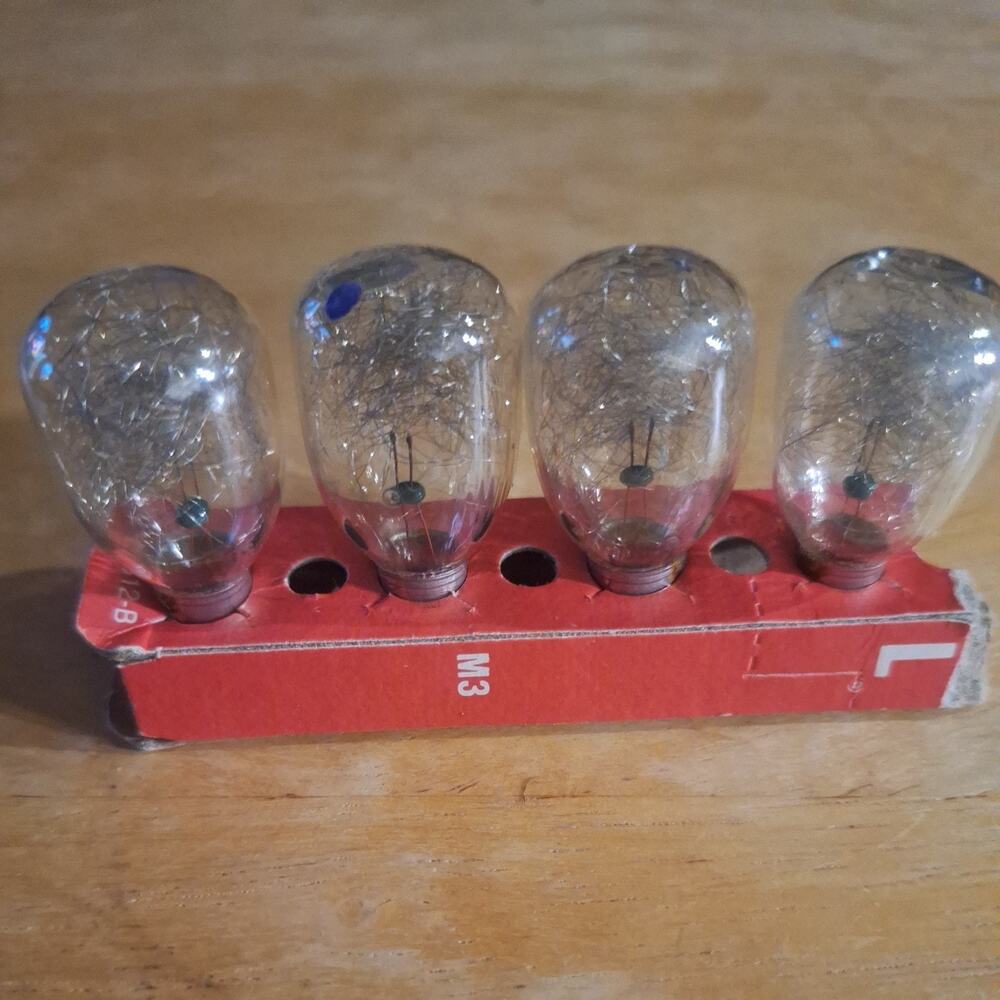 VINTAGE GE M3 GENERAL ELECTRIC CAMERA FLASHBULBS 4 UNUSED CLEAR